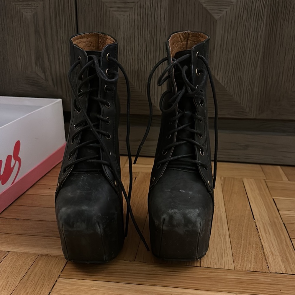 Jeffrey Campbell Nightlita black leather distressed platform booties, sz 6 - Picture 2 of 9